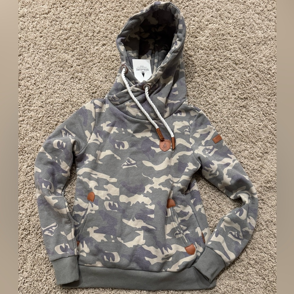 Wanakome camo hoodie